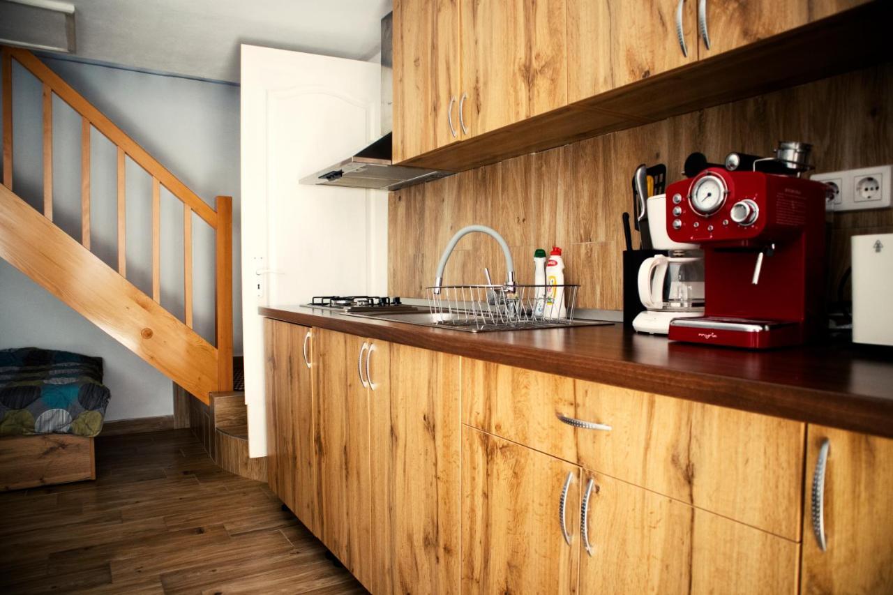 Elekes Apartmans Apartment *