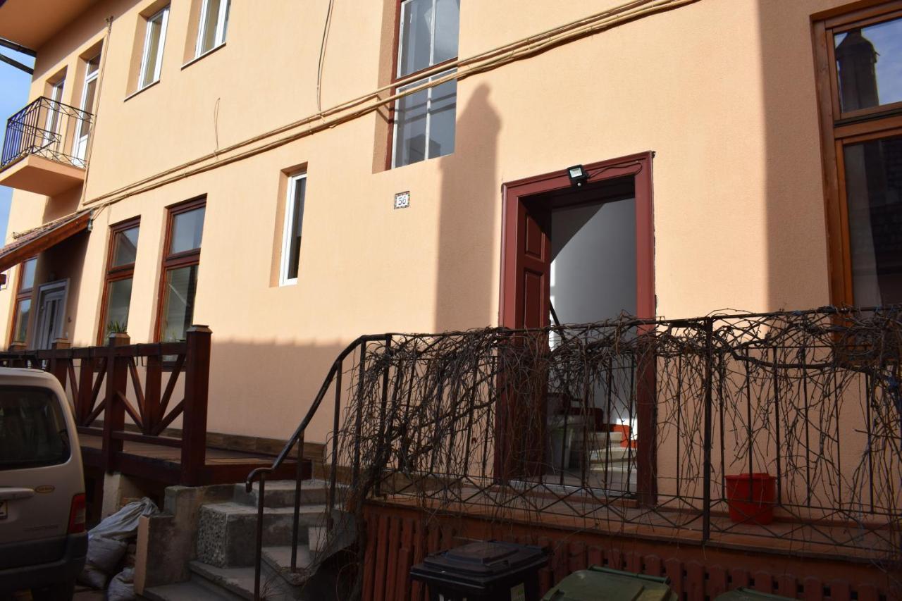 Elekes Apartmans Apartment *